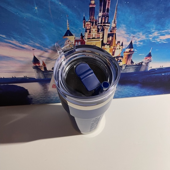 Dunkin’ Donuts tumbler - Picture 3 of 3